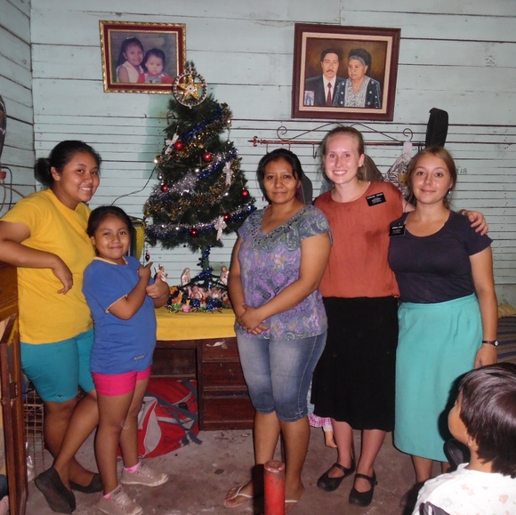 Meet your Posher, Darian - Picture 2 of 4